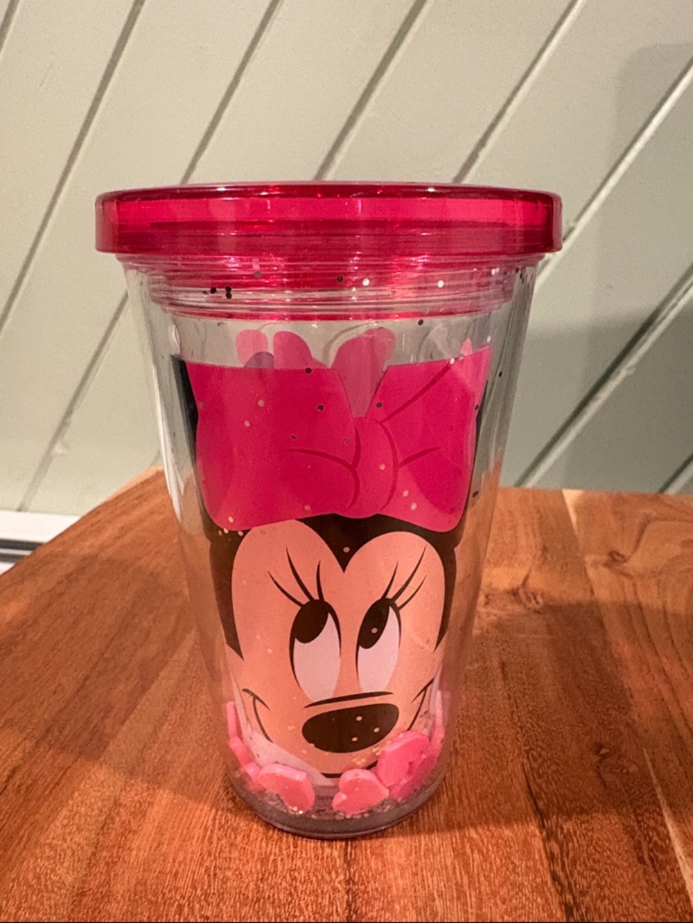 Minnie Mouse glitter cup.